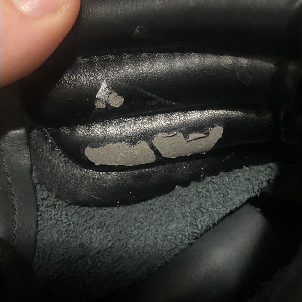 Dr Martens Alexandra 6-Eye Ankle Boots Womens Size 6 Black Leather Padded Collar - Picture 6 of 7